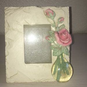 NWOT Decorative rose picture frame.